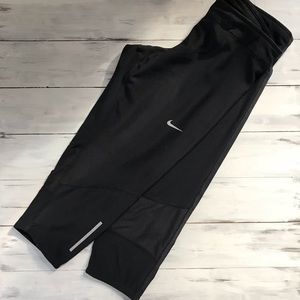 Nike dry fit crop pants. Small. Black